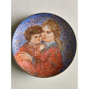 Edna Hibel Mother’s Day Plate 1985 Plate 7662C Erica & Jamie Limited Edition